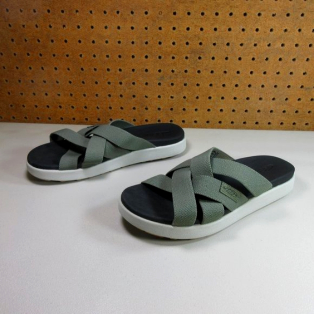 KEEN womens olive black Elle strappy slide sandals 8.5 M EUC